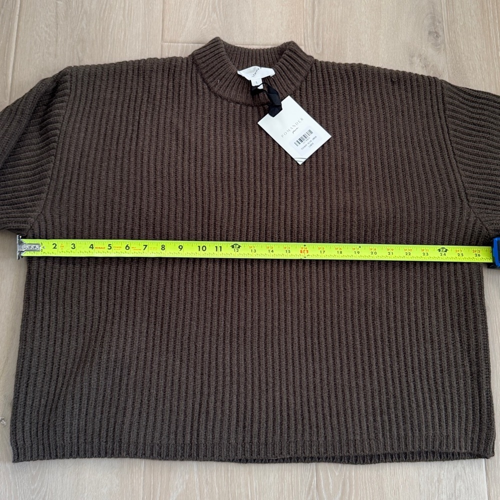 Tuckernuck Pomander Place Crewneck Sweater Olive Green Large NWT large - Picture 5 of 7